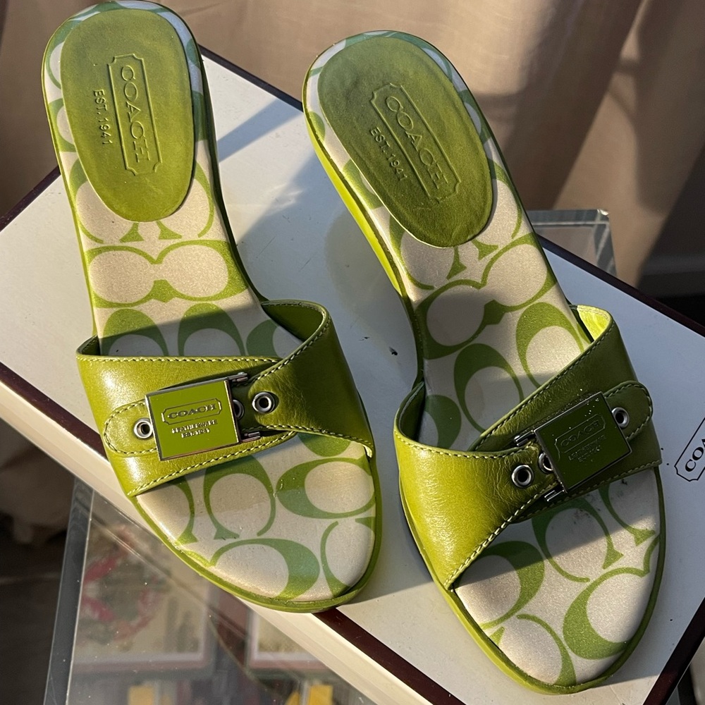 Vintage Coach Calf Leather Lime Green Kitten Heel Sandals - Picture 3 of 10